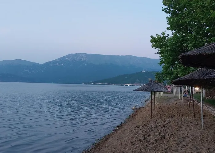 Nathanael Ferienhaus Pogradec